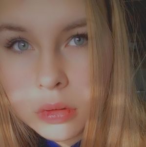 Meet your Posher, Ebonie